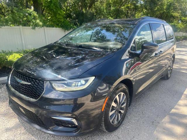 2021 Chrysler Pacifica Hybrid Touring for sale in Orlando, FL