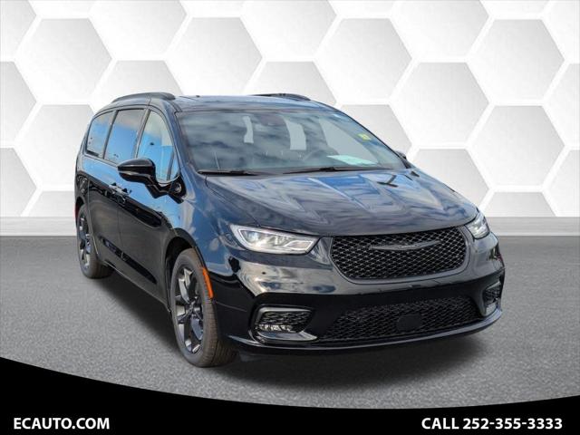 2026 Chrysler Pacifica Limited for sale in Greenville, NC