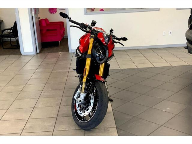 2023 Ducati Monster SP