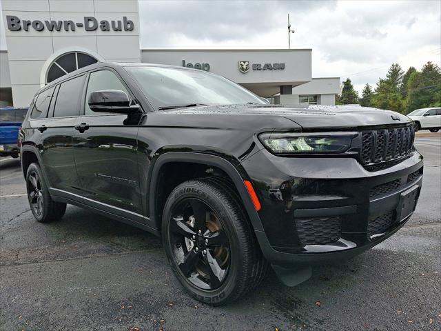 2022 Jeep Grand Cherokee L Altitude 4x4 2022 Jeep Grand Cherokee L Altitude 4x4