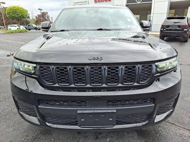 2022 Jeep Grand Cherokee L Altitude 4x4 2022 Jeep Grand Cherokee L Altitude 4x4