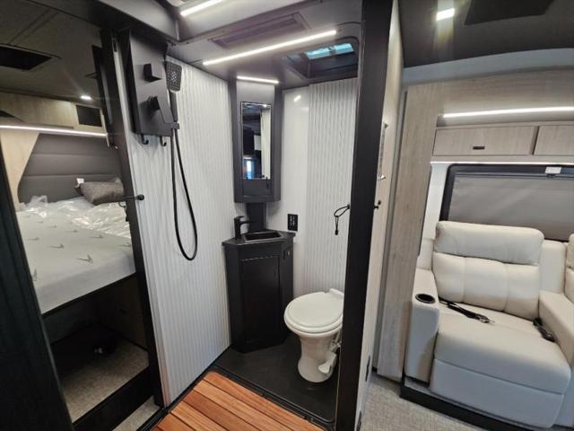 2026 Mercedes-Benz Sprinter 4500 Chassis Standard Roof 4-Cyl Diesel HO