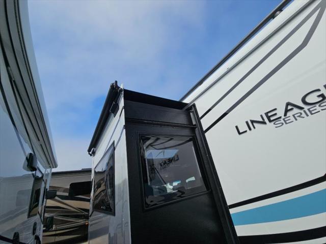 2026 Mercedes-Benz Sprinter 4500 Chassis Standard Roof 4-Cyl Diesel HO