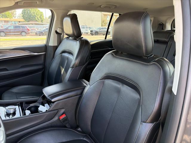 2023 Jeep Grand Cherokee L Limited 4x4