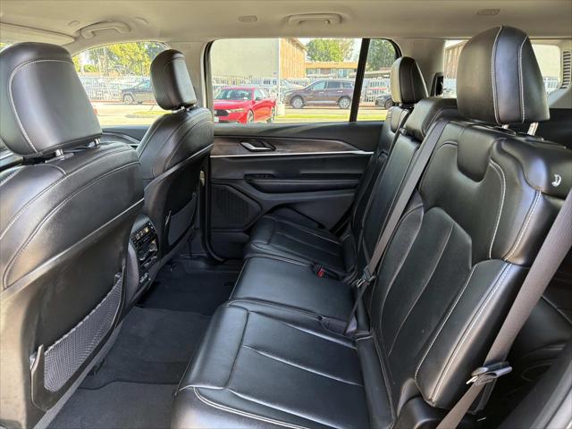 2023 Jeep Grand Cherokee L Limited 4x4