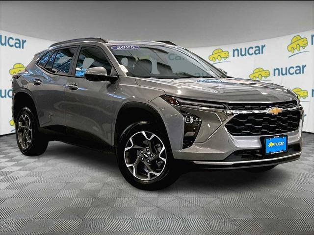 2025 Chevrolet Trax FWD LT for sale in Norwood, MA