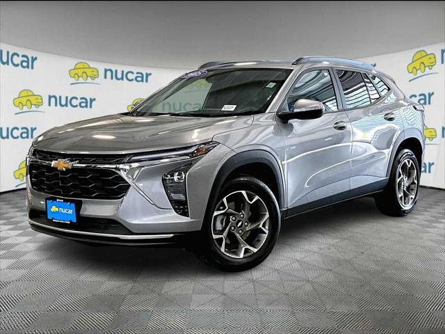 2025 Chevrolet Trax FWD LT
