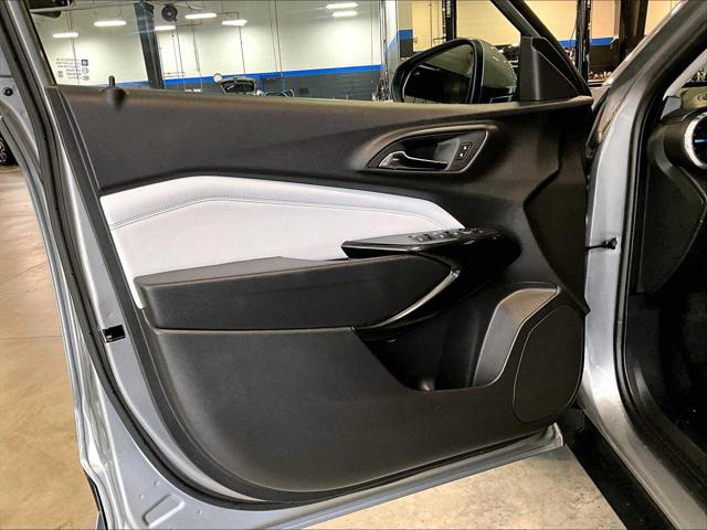 2025 Chevrolet Trax FWD LT