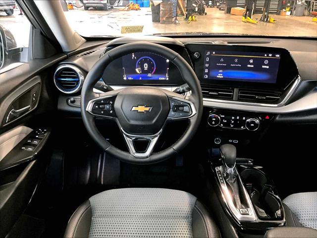 2025 Chevrolet Trax FWD LT