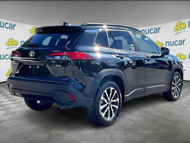 2025 Toyota Corolla Cross XLE