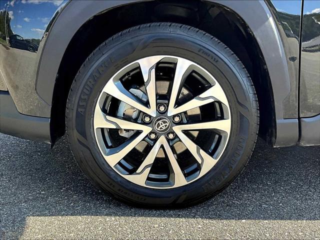 2025 Toyota Corolla Cross XLE