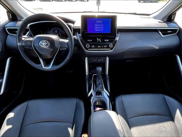 2025 Toyota Corolla Cross XLE