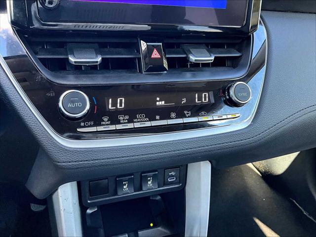 2025 Toyota Corolla Cross XLE