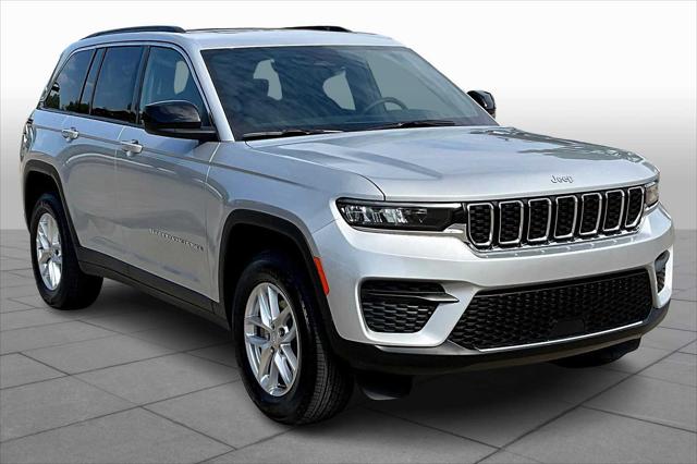 2025 Jeep Grand Cherokee Laredo X 4x4