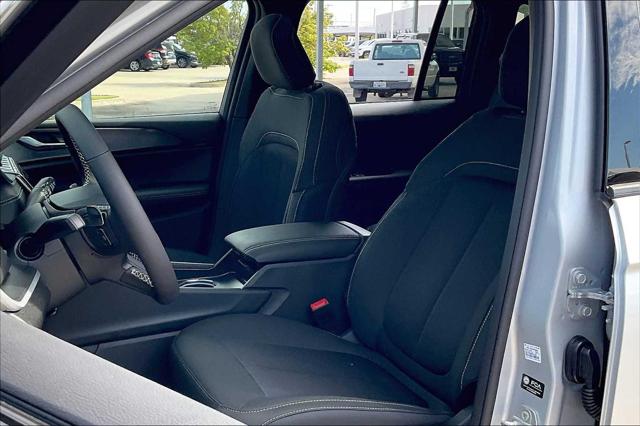 2025 Jeep Grand Cherokee Laredo X 4x4