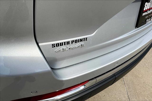 2025 Jeep Grand Cherokee Laredo X 4x4