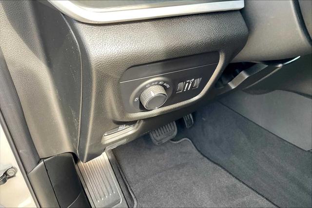 2025 Jeep Grand Cherokee Laredo X 4x4