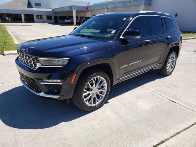 2023 Jeep Grand Cherokee Summit 4x2