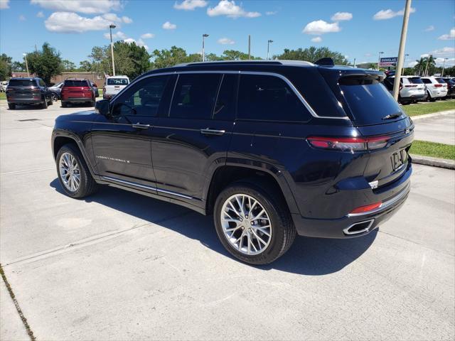2023 Jeep Grand Cherokee Summit 4x2