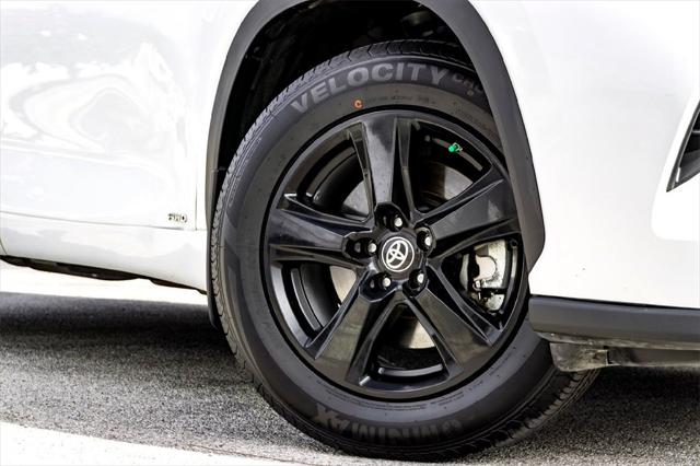 2023 Toyota Highlander Hybrid LE 2023 Toyota Highlander Hybrid LE