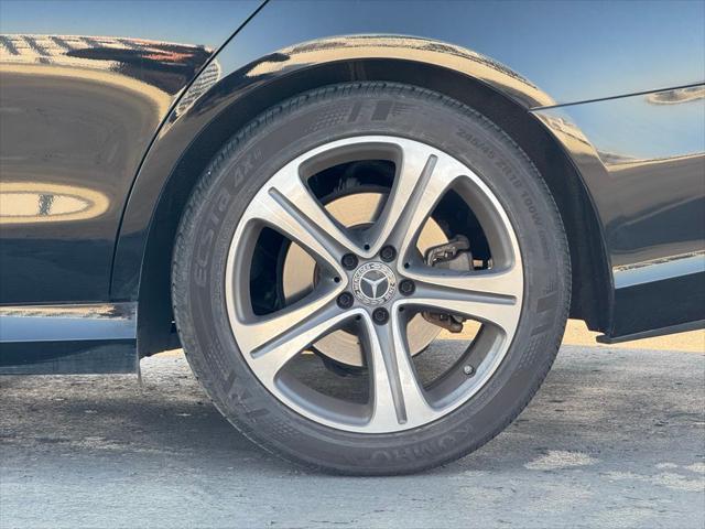 2018 Mercedes-Benz E 300 E 300