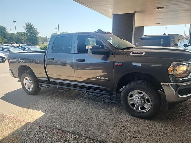 2020 RAM 2500 Tradesman Crew Cab 4X4 64 Box