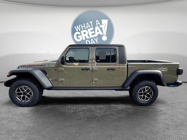 2025 Jeep Gladiator GLADIATOR RUBICON 4X4