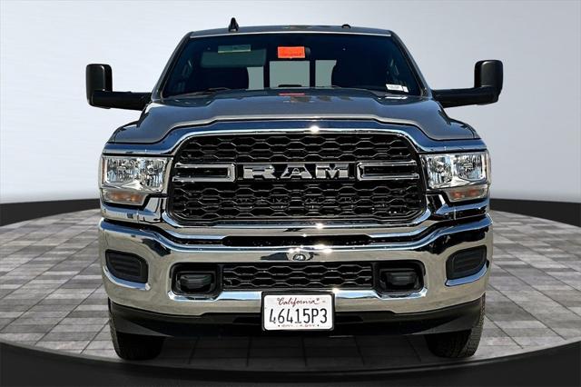 2022 RAM 2500 Tradesman Crew Cab 4x4 64 Box
