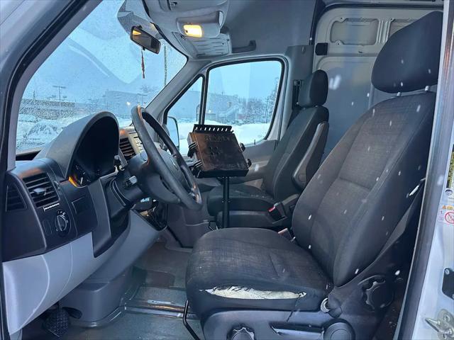2015 Freightliner Sprinter Normal Roof