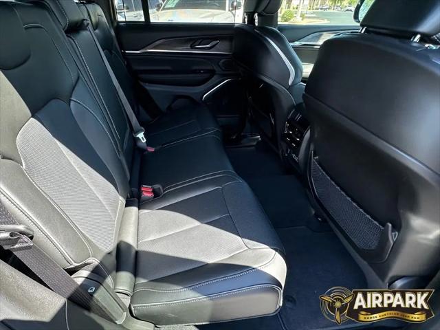 2025 Jeep Grand Cherokee Overland 4x4