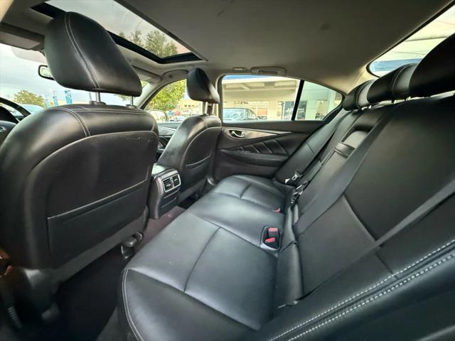2017 INFINITI Q50 2.0t Premium