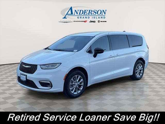 2026 Chrysler Pacifica Select for sale in Grand Island, NE