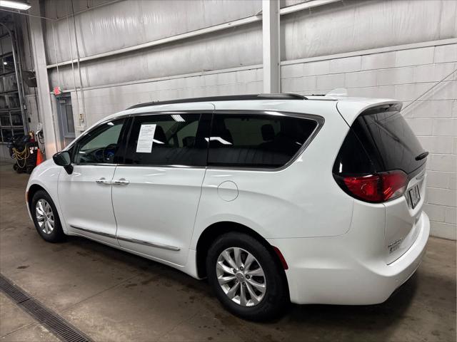 Used 2017 Chrysler Pacifica For Sale in Wilmington, OH
