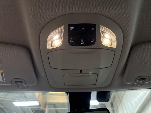 Used 2017 Chrysler Pacifica For Sale in Wilmington, OH