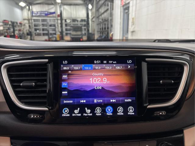Used 2017 Chrysler Pacifica For Sale in Wilmington, OH