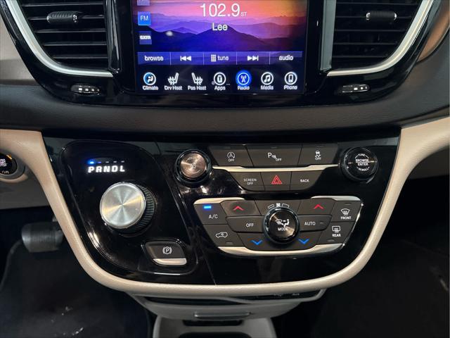 Used 2017 Chrysler Pacifica For Sale in Wilmington, OH