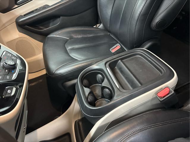 Used 2017 Chrysler Pacifica For Sale in Wilmington, OH