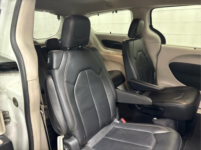Used 2017 Chrysler Pacifica For Sale in Wilmington, OH