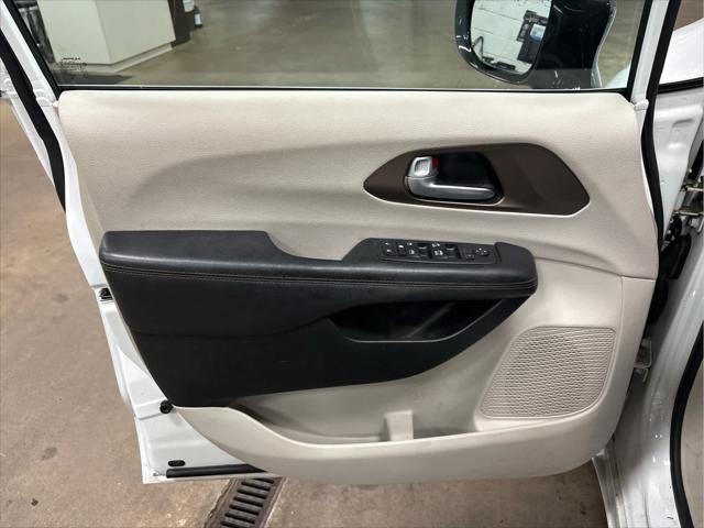 Used 2017 Chrysler Pacifica For Sale in Wilmington, OH