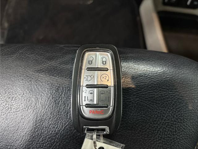 Used 2017 Chrysler Pacifica For Sale in Wilmington, OH