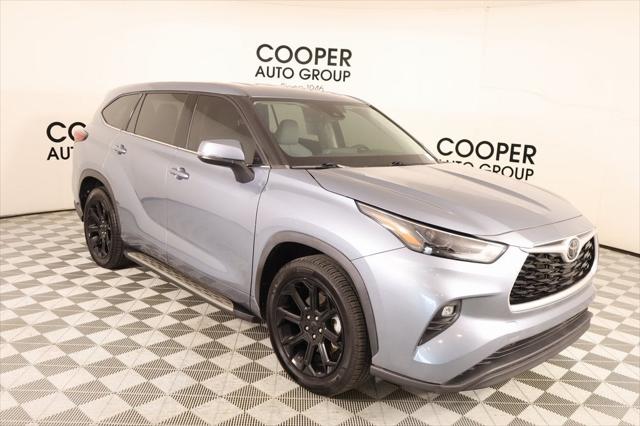 2022 Toyota Highlander LE