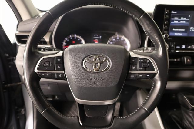 2022 Toyota Highlander LE