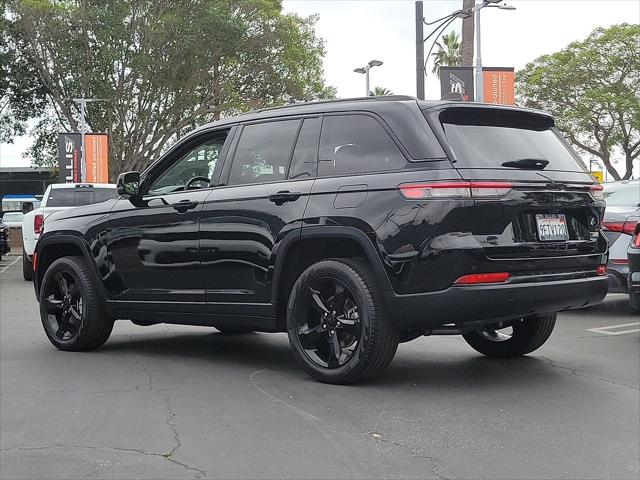 2023 Jeep Grand Cherokee Limited 4x4 2023 Jeep Grand Cherokee Limited 4x4