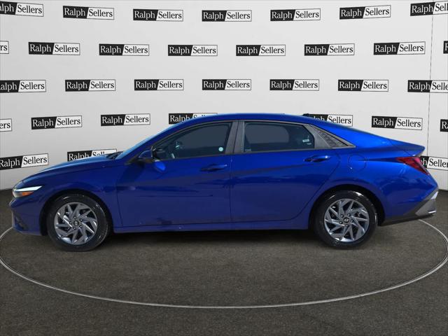 2024 Hyundai Elantra SEL 2024 Hyundai Elantra SEL