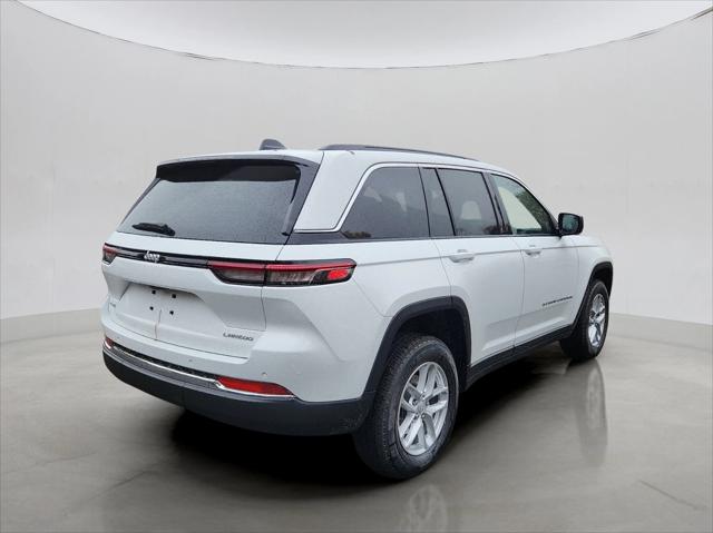 2025 Jeep Grand Cherokee Laredo X 4x4
