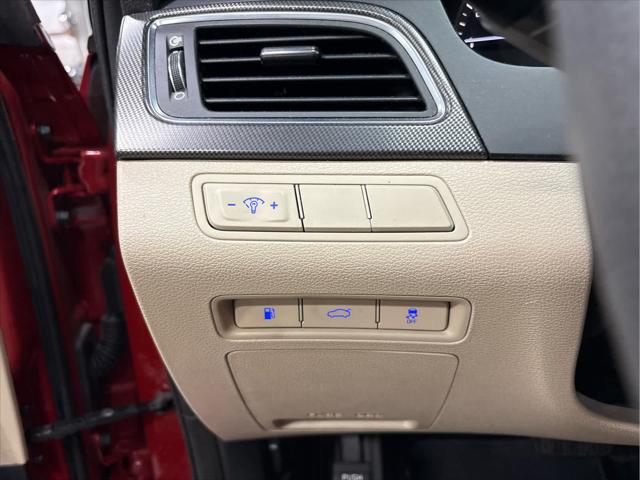 Used 2017 Hyundai Sonata For Sale in Wilmington, OH