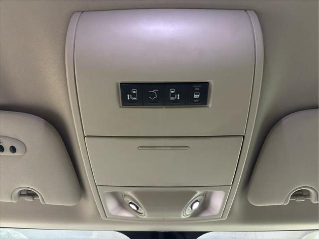 Used 2012 Chrysler Town & Country For Sale in Wilmington, OH