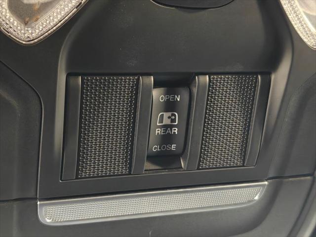 2020 Ram 1500 Big Horn Crew Cab 4x4 5'7" Box