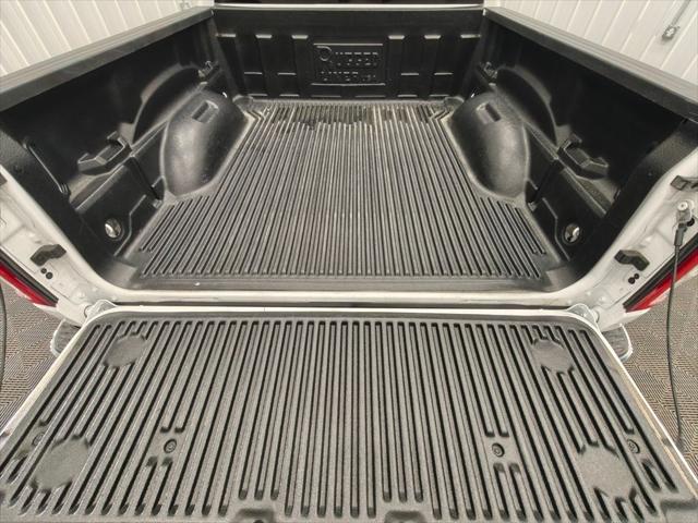 2020 Ram 1500 Big Horn Crew Cab 4x4 5'7" Box