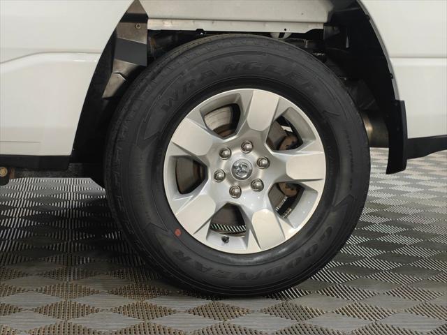 2020 Ram 1500 Big Horn Crew Cab 4x4 5'7" Box